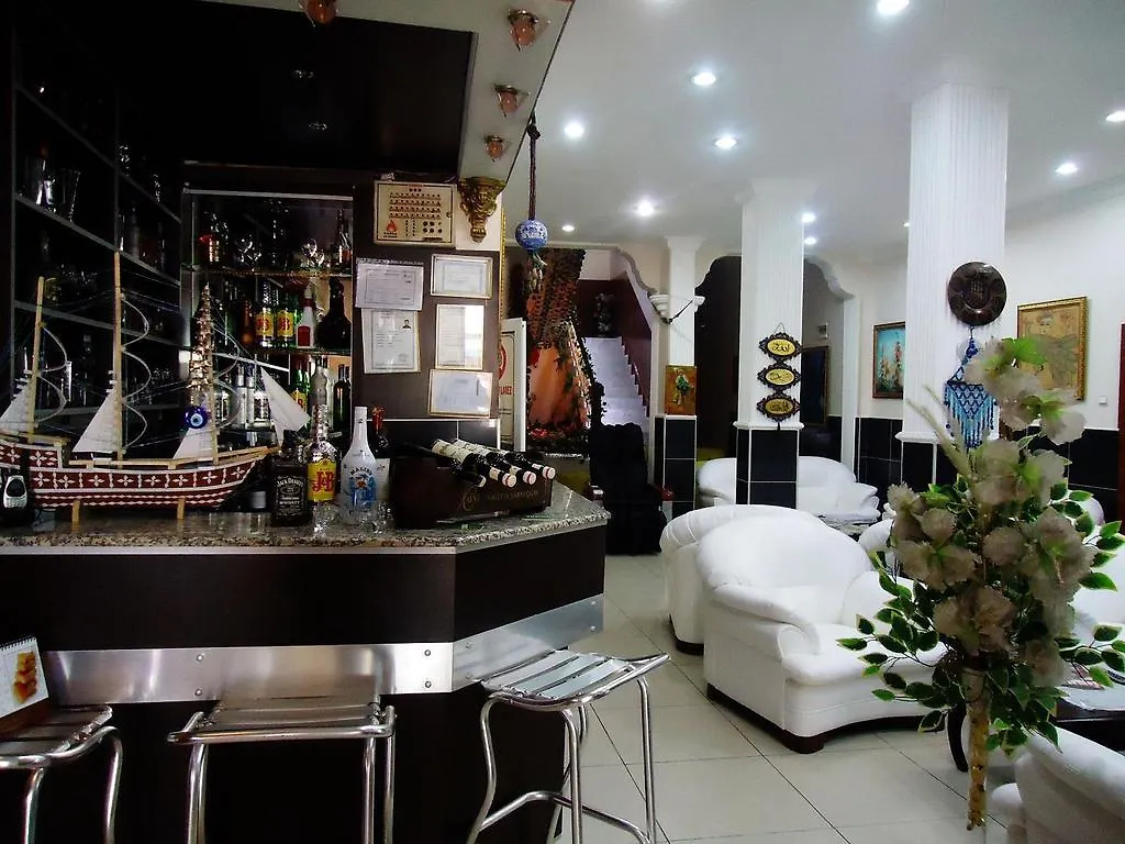 Vatan Hotel Izmir 3*,