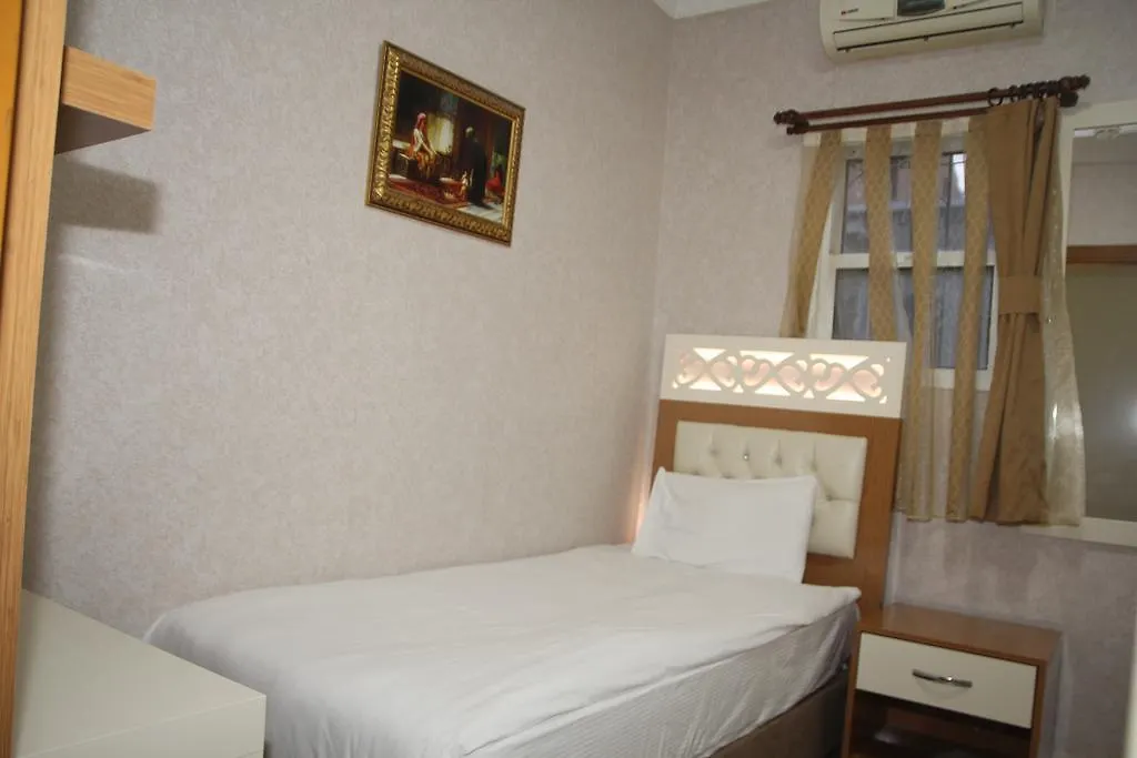 Vatan Hotel 伊兹密尔