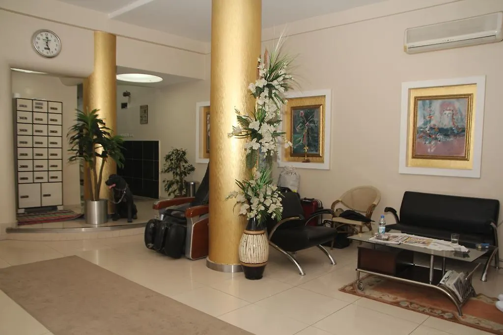 Vatan Hotel 伊兹密尔